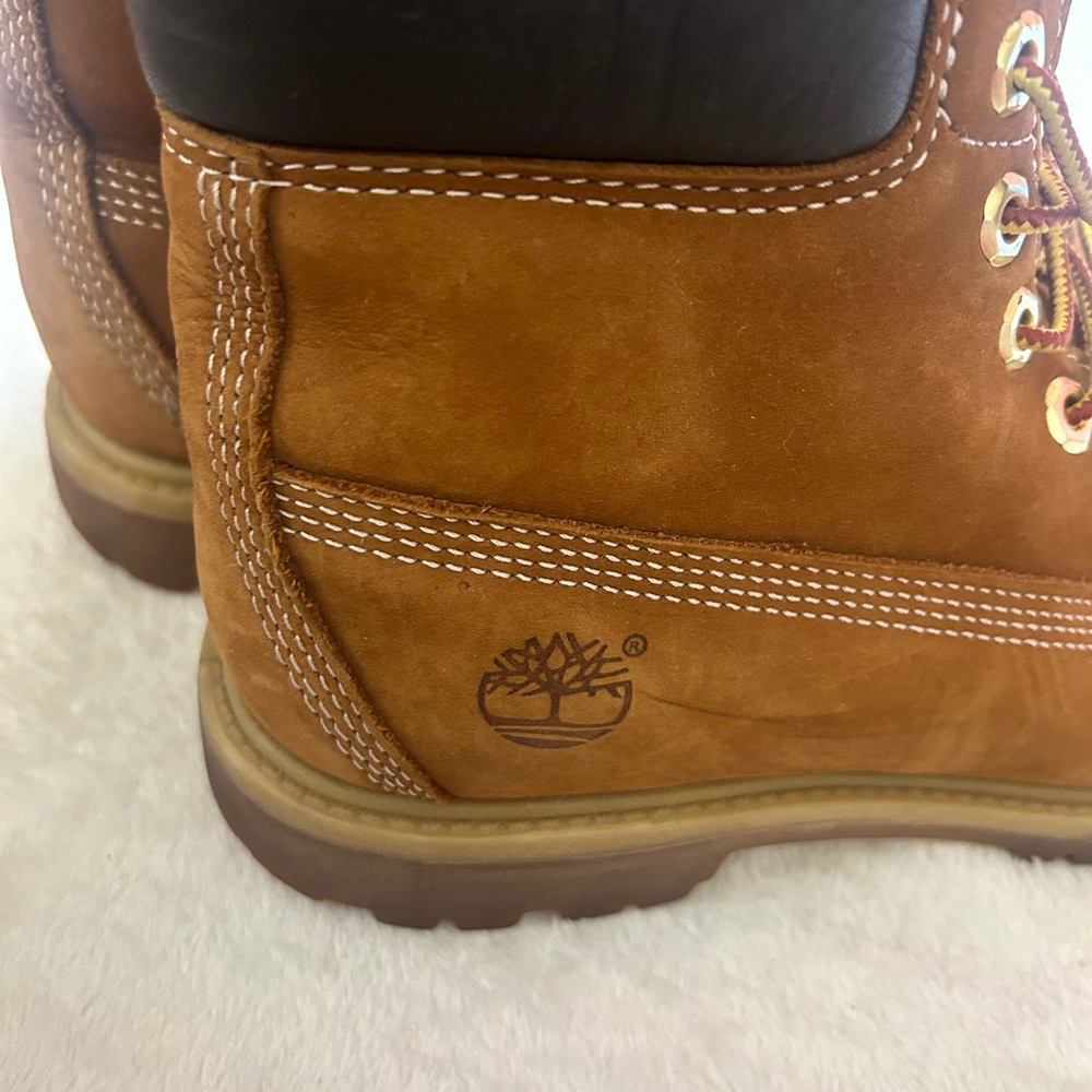 Timberland Boots - Picture 4 of 8